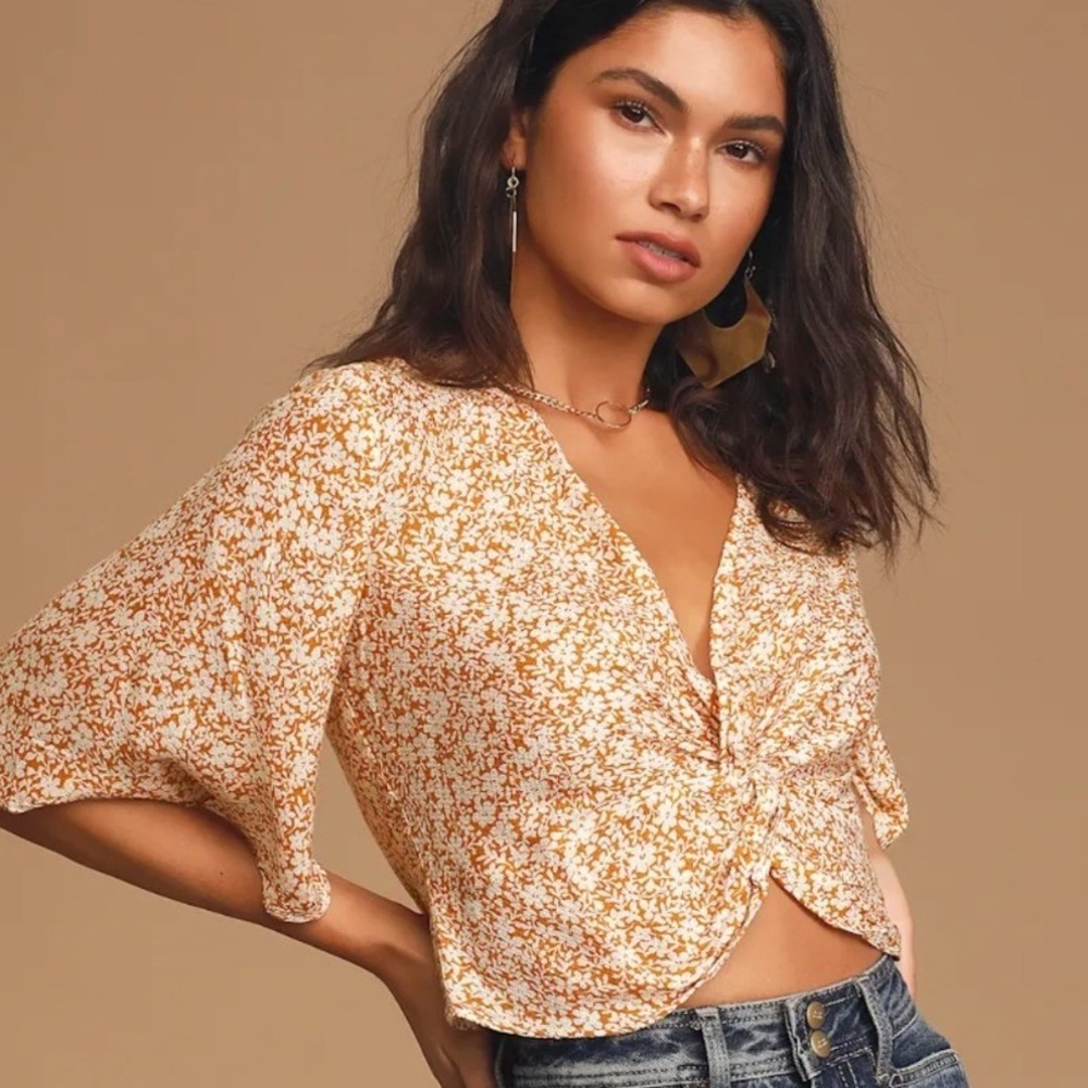 Sage The Label Mustard Orange Floral Twist Front‎ Crop Top Blouse Medium